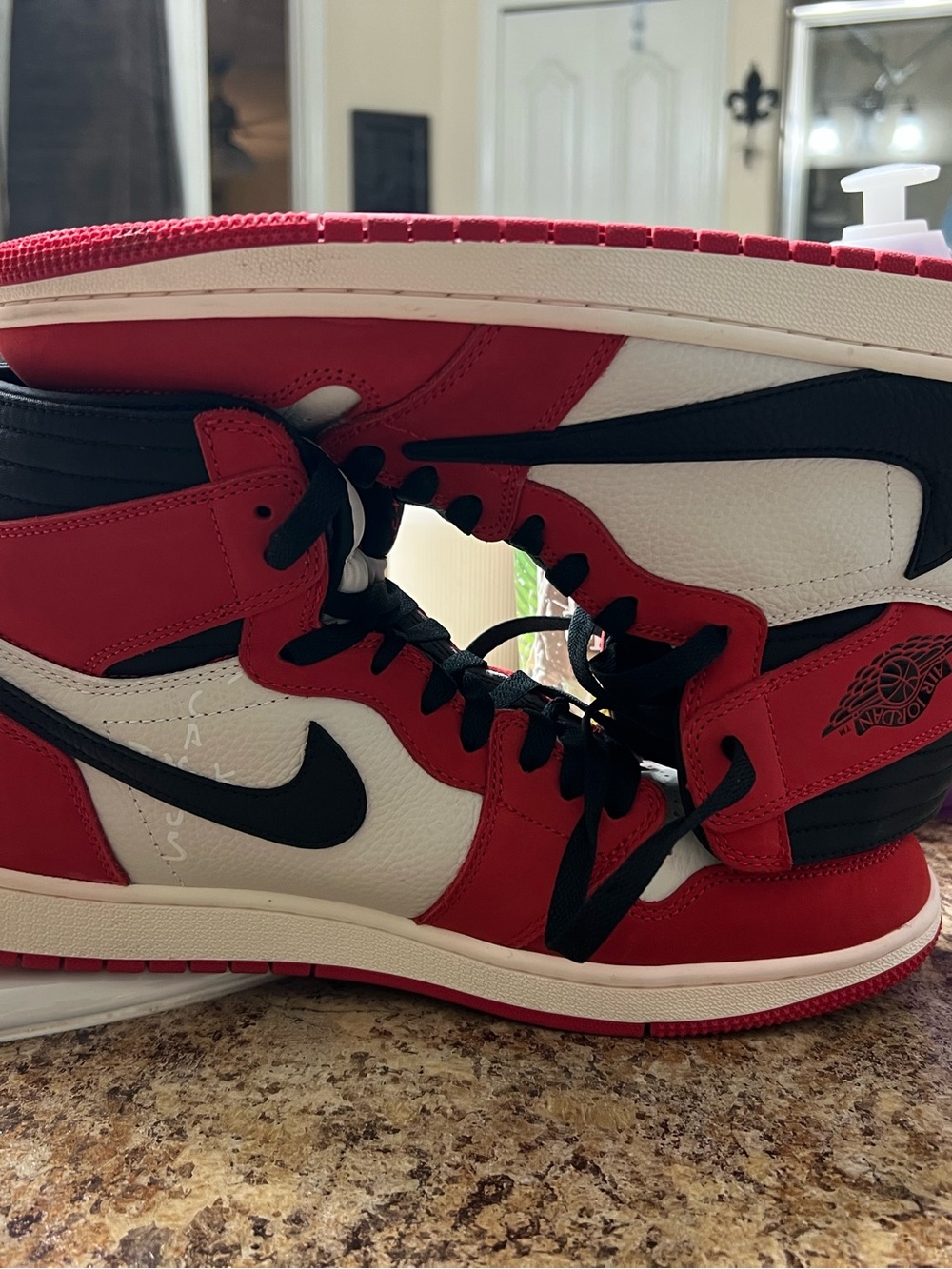 Nike Air Jordan 1 High - Cactus Jack Fantasy pair colorway from the movie “AIR” - Picture 6 of 11